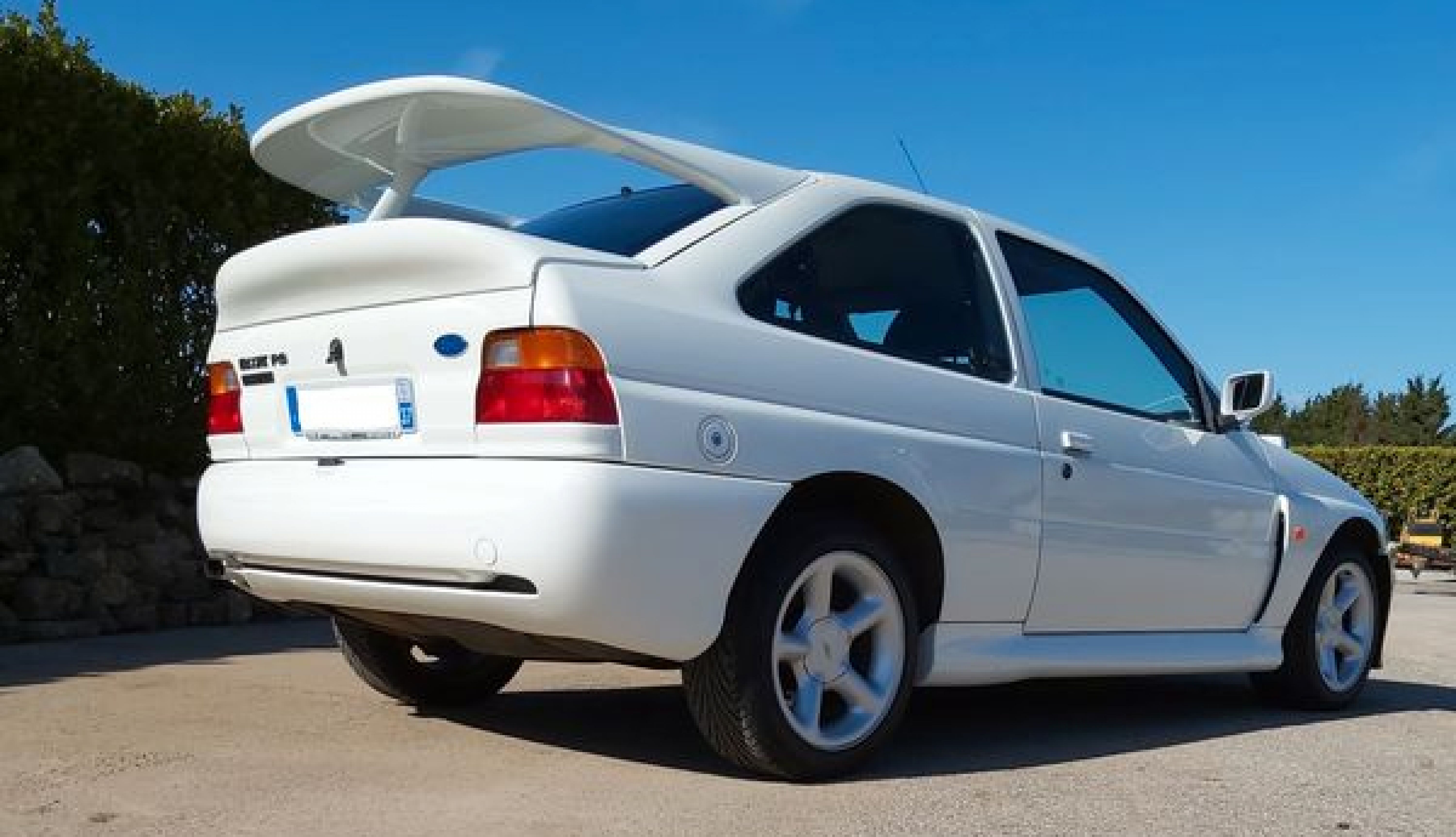 Ford escort rs cosworth - Photo 1